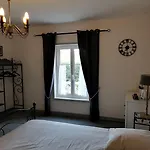 努韦勒克里波瓦斯住宿加早餐旅馆 住宿加早餐酒店 4*