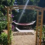 努韦勒克里波瓦斯住宿加早餐旅馆 住宿加早餐酒店 4*