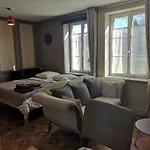 住宿加早餐酒店 努韦勒克里波瓦斯住宿加早餐旅馆 4*