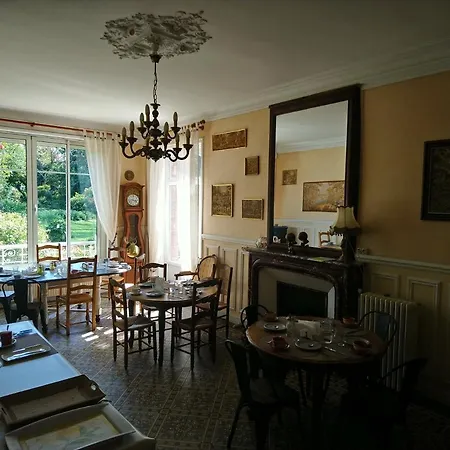 La Nouvelle Criqueboise Bed & Breakfast 3*
