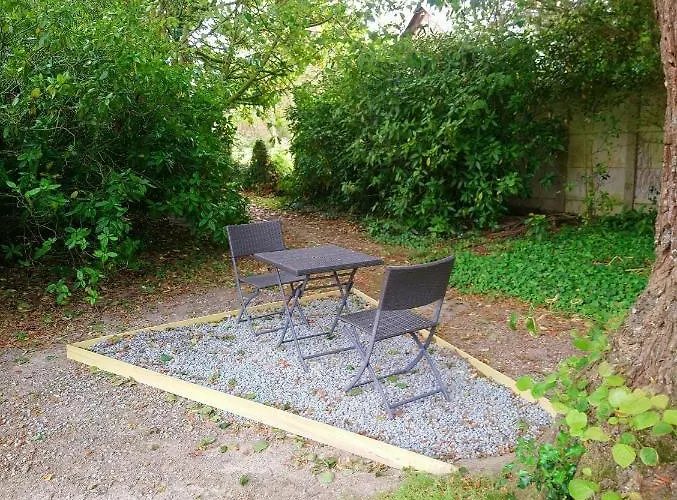 La Nouvelle Criqueboise Bed and Breakfast 4*