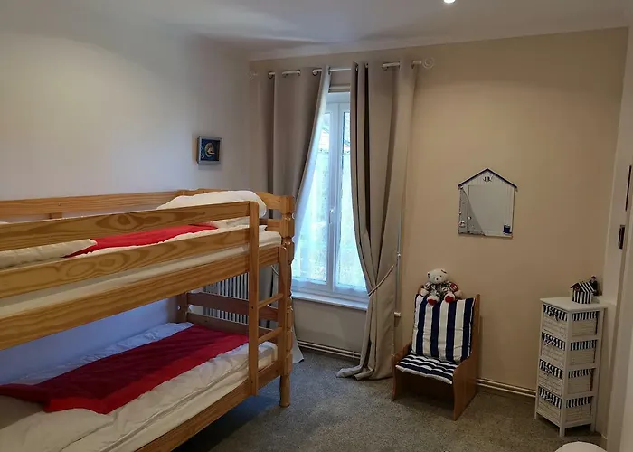 La Nouvelle Criqueboise Bed and Breakfast 4*